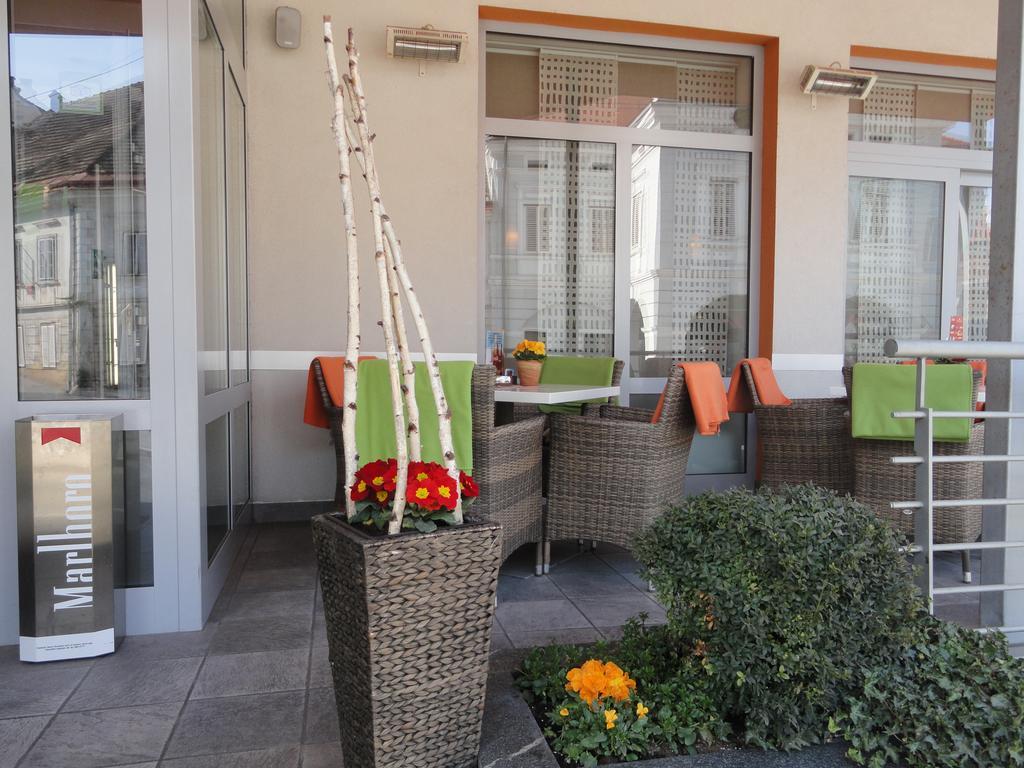 Hotel Bela Krajina Metlika Esterno foto