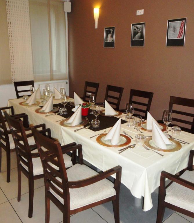 Hotel Bela Krajina Metlika Esterno foto