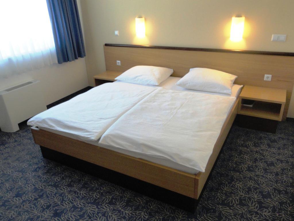 Hotel Bela Krajina Metlika Camera foto